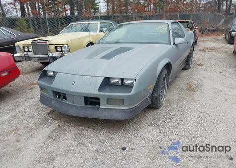 1985 Chevrolet Camaro из США, поврежденный, VIN 1G1FP87HXFL442512